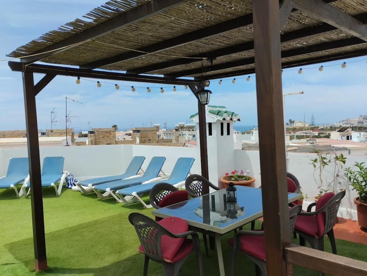 Casa Con Terraza Privada Villa Нерха Екстериор снимка