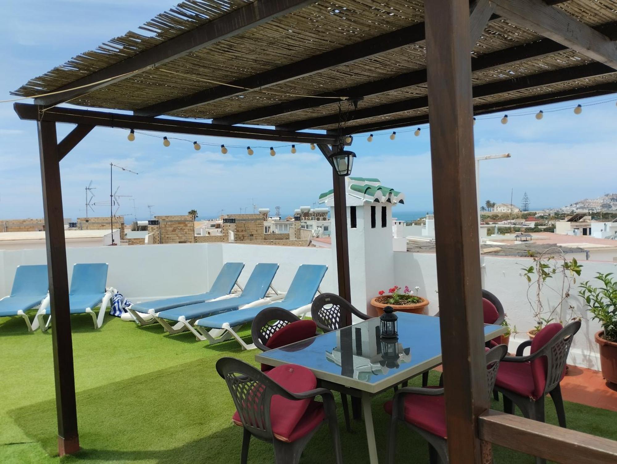 Casa Con Terraza Privada Villa Нерха Екстериор снимка