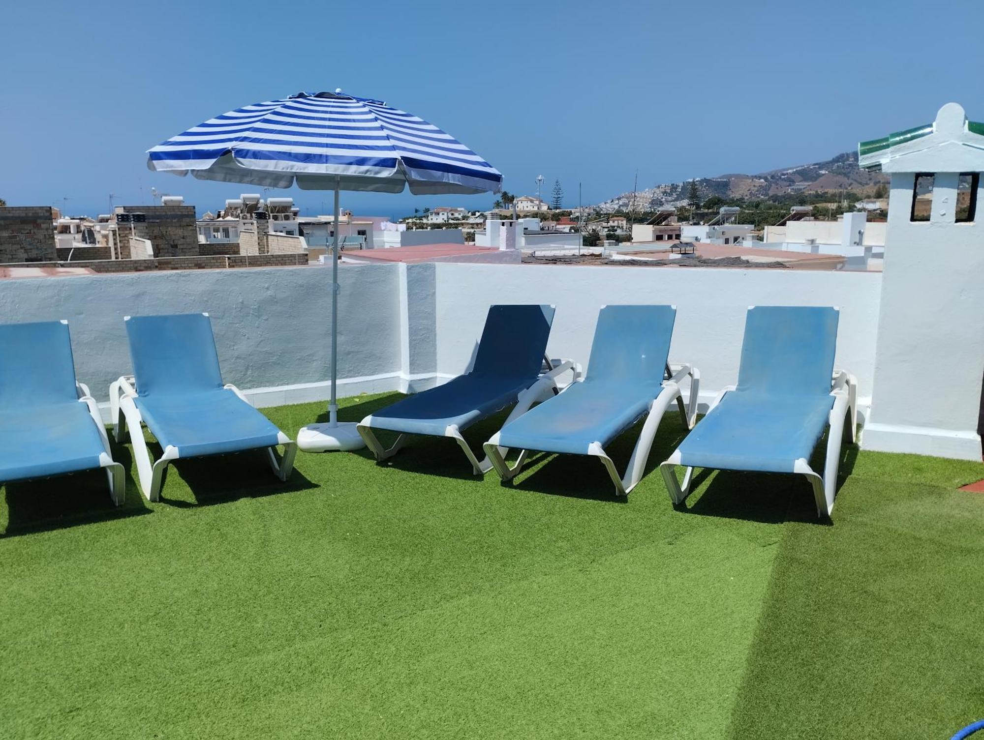 Casa Con Terraza Privada Villa Нерха Екстериор снимка